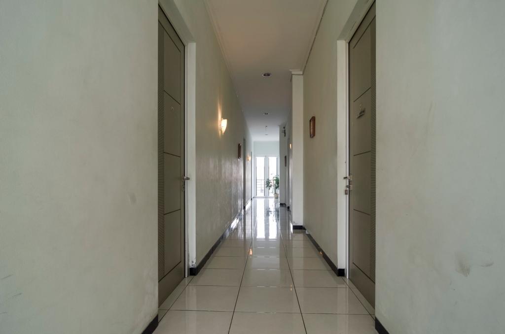 Reddoorz @ Rejosari Hotel Semarang Bagian luar foto