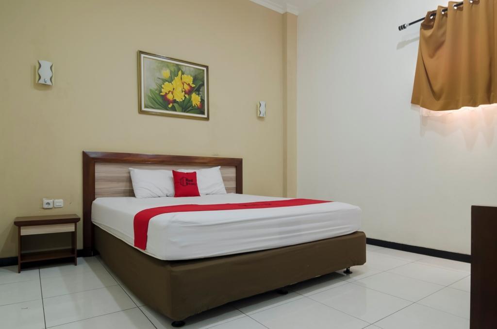 Reddoorz @ Rejosari Hotel Semarang Bagian luar foto