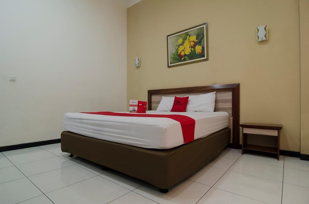 Reddoorz @ Rejosari Hotel Semarang Bagian luar foto