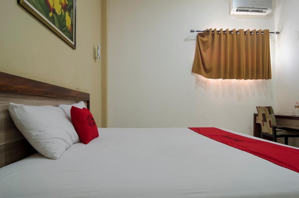 Reddoorz @ Rejosari Hotel Semarang Bagian luar foto